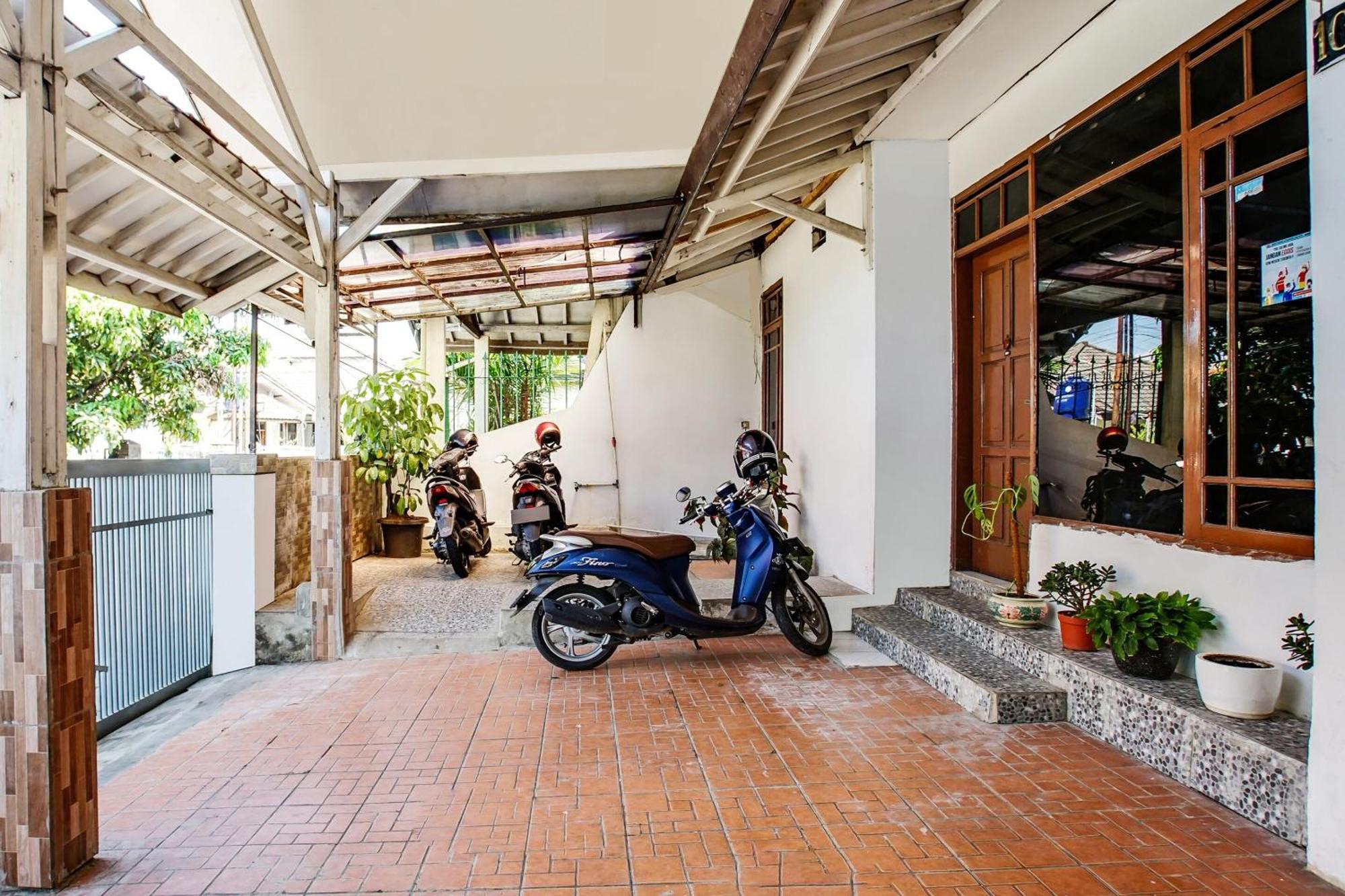Spot On 91117 Sriwijaya Residence Syariah Bandung Ngoại thất bức ảnh